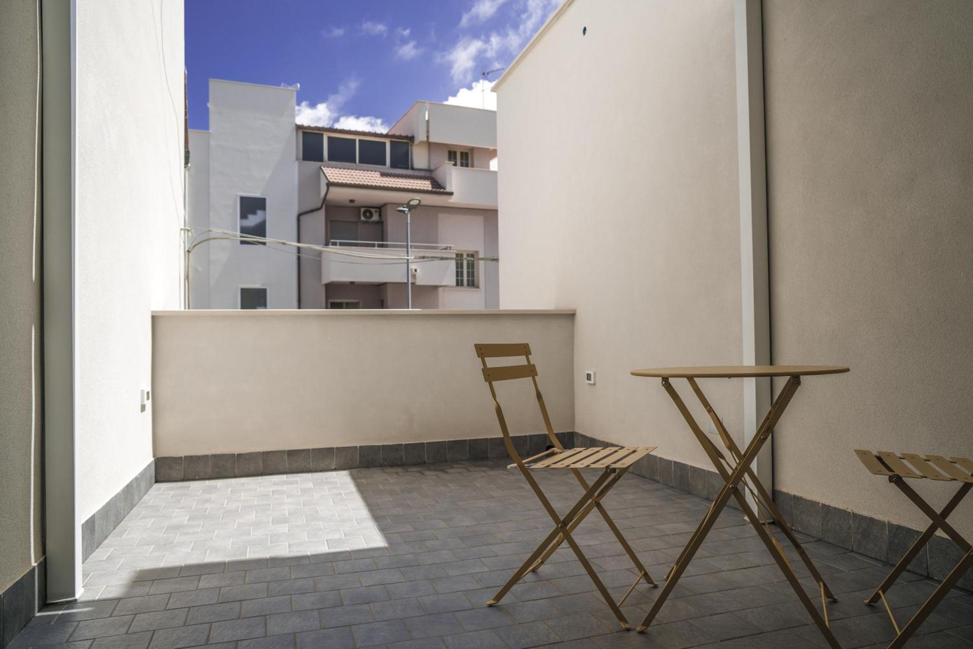 Casa Azzurra Rooms E Apartment Terrasini Eksteriør bilde